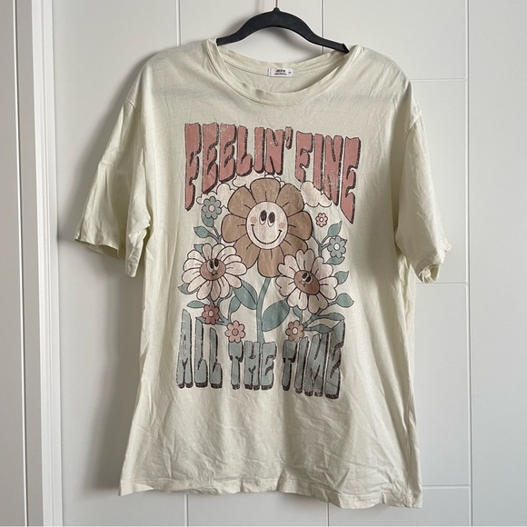 3/$45 Ardene Oversized Graphic Tee - Picture 1 of 4